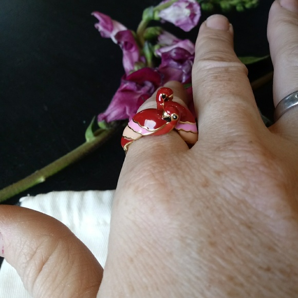 Kate Spade NWOT Pink/Red Enamel Parrot Ring Size 8 - Picture 5 of 8
